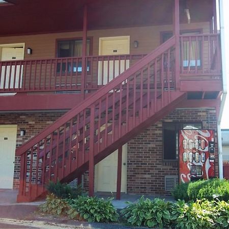 Naugatuck Motor Lodge Eksteriør billede