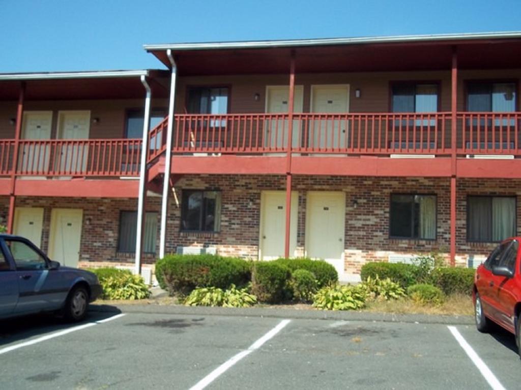Naugatuck Motor Lodge Eksteriør billede